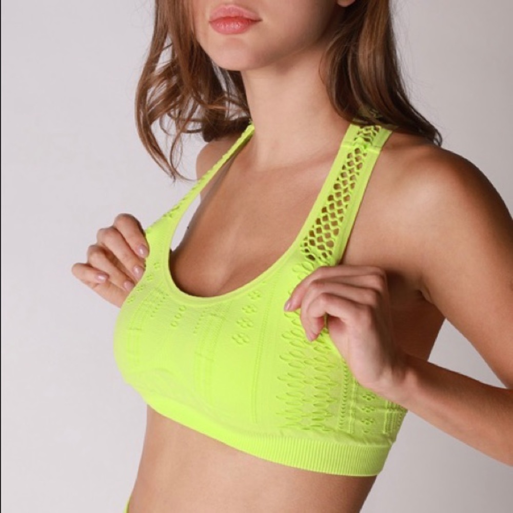 2 left❗️best selling Peephole Racerback Bralette